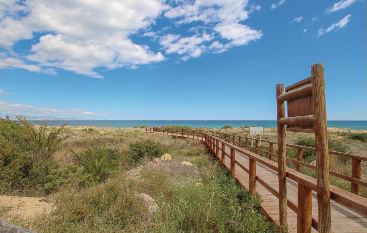 Nice Apartment In Santa Pola With Kitchenette Zewnętrze zdjęcie